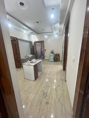 Kitchen in 2.5 BHK Apartment at Amrapali Golf Homes, Sector 4 Greater Noida – for Rent