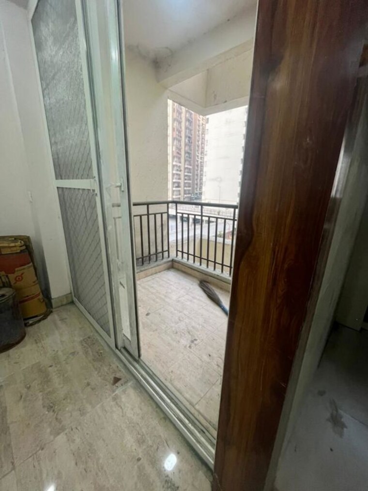 Bathroom, amrapali-golf-homes 2.5 Bedroom 945 Sq.Ft. Apartment In Sector 4 Greater Noida Greater Noida 9806485