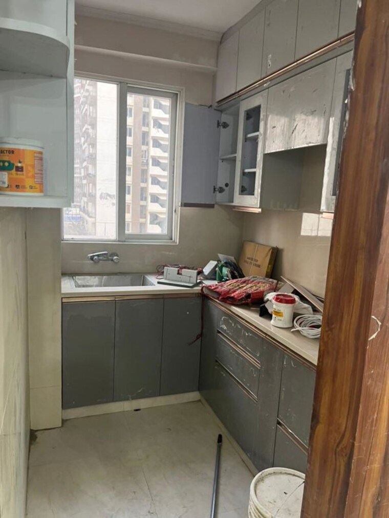 Kitchen, amrapali-golf-homes 2.5 Bedroom 945 Sq.Ft. Apartment In Sector 4 Greater Noida Greater Noida 9806485