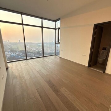 4 BHK Apartment For Rent in Piramal Mahalaxmi, Arthur rd