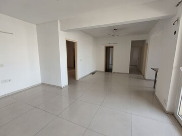 Room in 3 BHK Apartment at Tulip Violet, Sector 69 – for Rent