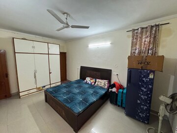 Bedroom in 2 BHK Apartment at Penta Homes, Vip Road – for Rent