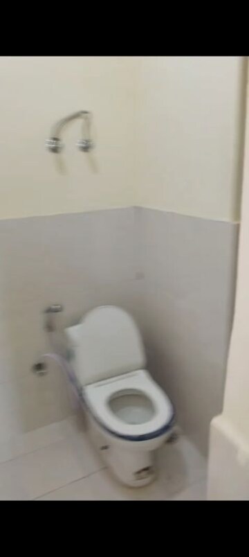 Master Bedroom in 2 BHK Apartment at Pyramid Heights, Sector 85 – for Rent