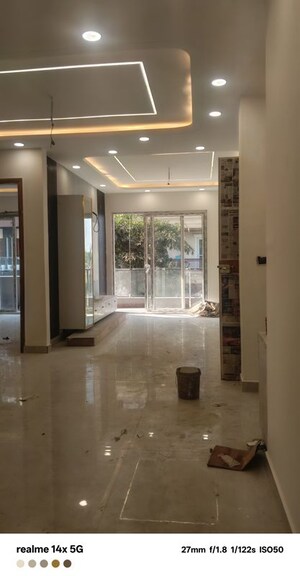 Building Lobby in 3 BHK Builder Floor at Bptp Park Sentosa, Sector 77 – for Sale