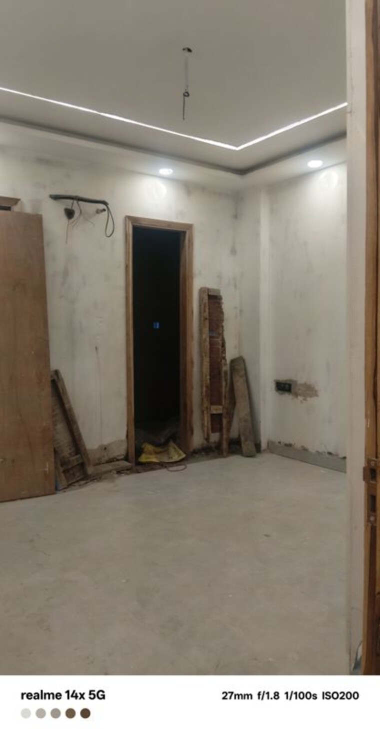 undefined, bptp-park-sentosa 3 Bedroom 250 Sq.Yd. Builder Floor In Sector 77 Faridabad 9806624