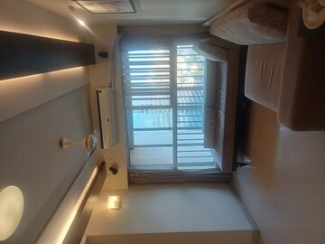 Room in 2.5 BHK Apartment at Gundecha Symphony, Andheri West – for Sale