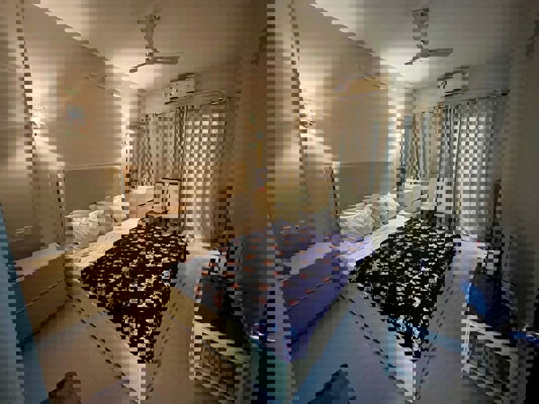 2.5 BHK 1800 Sq.Ft. Apartment in Radius Imperial Heights