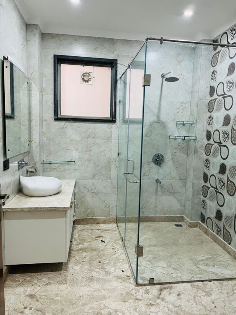 Bathroom, super-mart-1 3 Bedroom 1978 Sq.Ft. Builder Floor In Dlf Phase iv Gurgaon 9806701