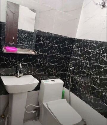 Team Area in 2 BHK Apartment at Butler Colony – for Rent