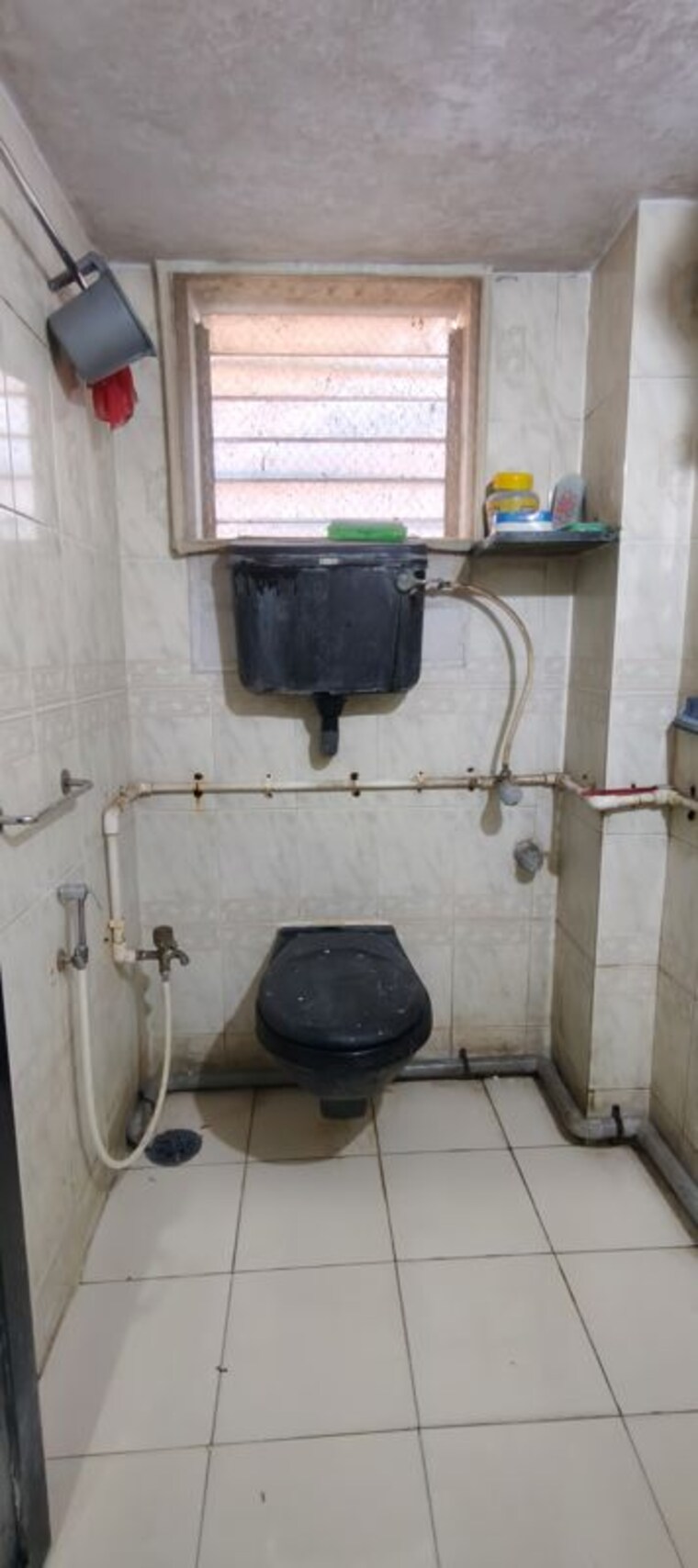 Bathroom, chikoowadi 1 Bedroom 430 Sq.Ft. Apartment In Chikoowadi Mumbai 9806722