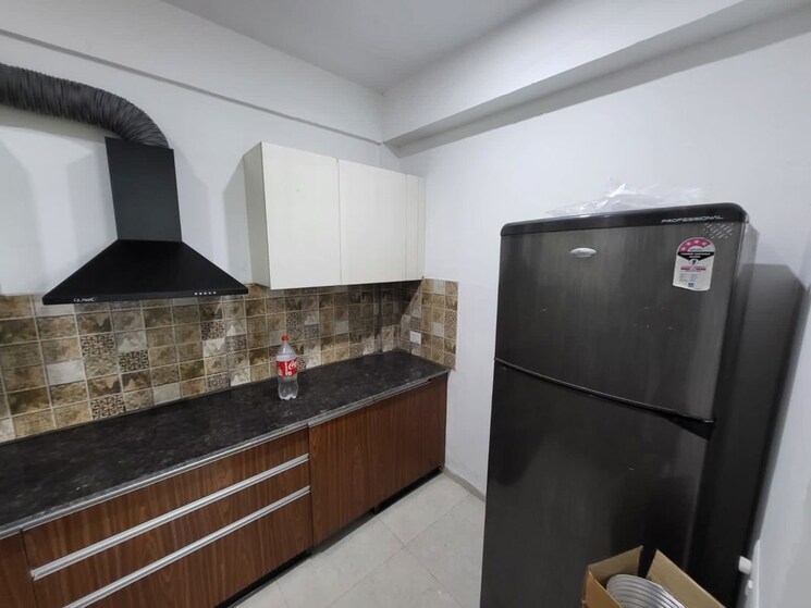 Kitchen, malwa-escon-primera 3 Bedroom 1500 Sq.Ft. Apartment In International Airport Road Zirakpur 9806705