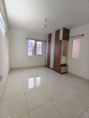 Room in 2 BHK Apartment at Salarpuria Sattva Exotic, Kogilu – for Rent