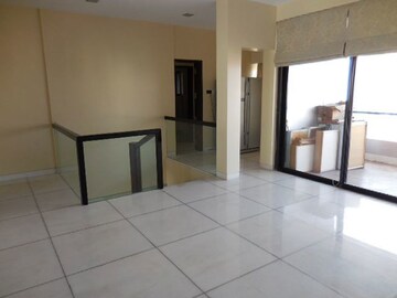 Room in 5 BHK Apartment at DSK Durgamata Towers, Cuffe Parade – for Rent