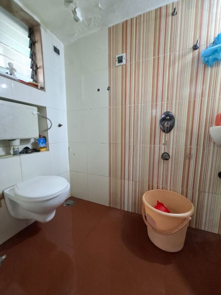 Bathroom, dedhia-daffodils 1 Bedroom 580 Sq.Ft. Apartment In Dahisar West Mumbai 9806757