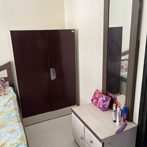 Furnished Amenities in 1 BHK Apartment at Marine Drive – for Rent