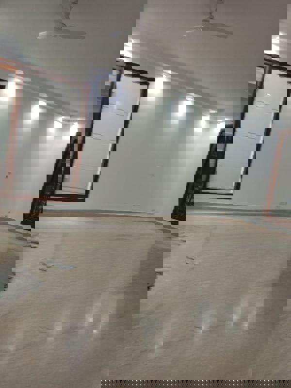 3 BHK + Pooja Room,Servant Room,Study Room,Extra Room Builder Floor For Sale in New Friends Colony