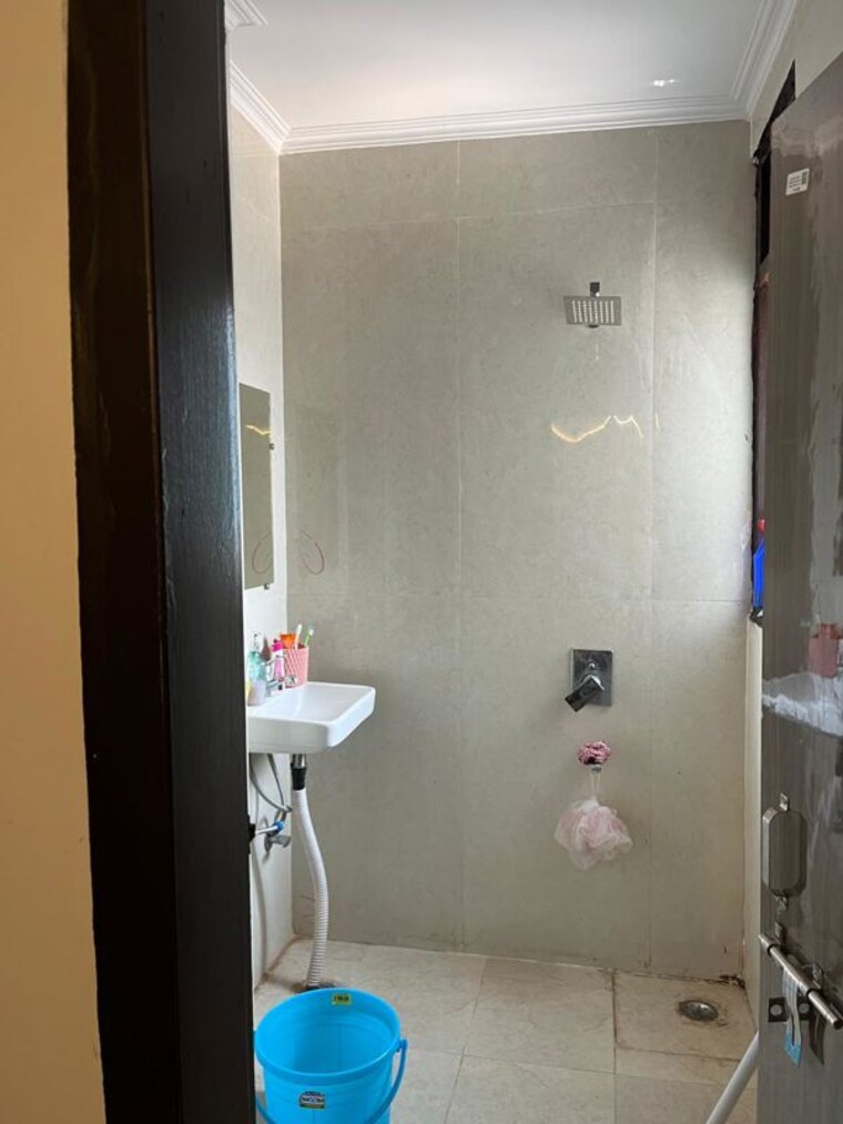 Bathroom, dlf city phase 3 1 RK 150 Sq.Ft. Independent House In Dlf City Phase 3 Gurgaon 9661771