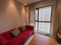 1 BHK Apartment For Rent in Hiranandani Regent Hill