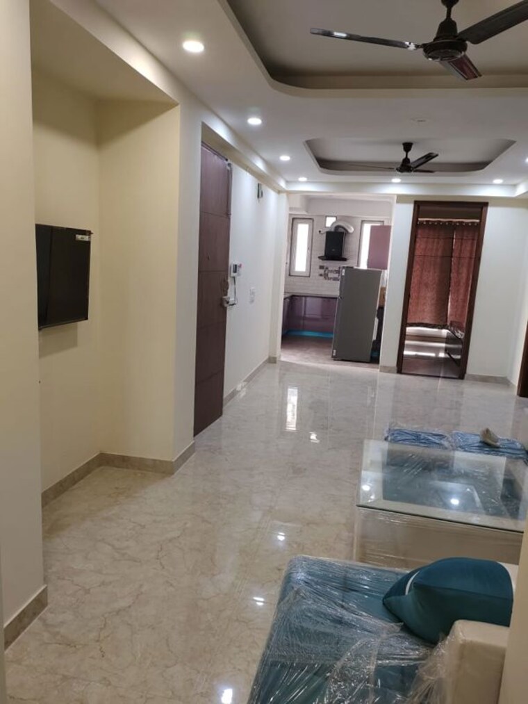 Living Room, vipul-world-floors 3 Bedroom 2000 Sq.Ft. Builder Floor In Sector 48 Gurgaon 9806821