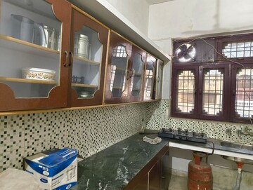 Living Room in 2 BHK Builder Floor at Mahanagar – for Rent