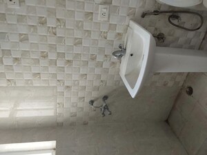 Bathroom in 2.5 BHK Apartment at Ansal Royal Heritage, Sector 70 – for Rent