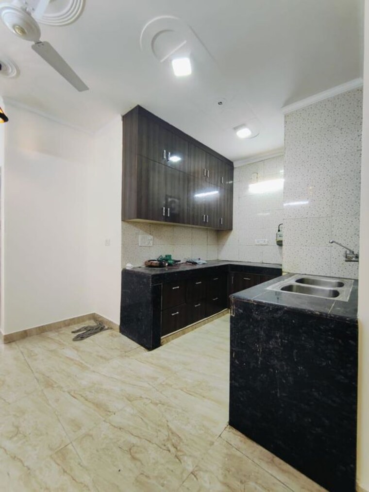 Kitchen, malviya nagar 2 Bedroom 1000 Sq.Ft. Builder Floor In Malviya Nagar Delhi 9806684