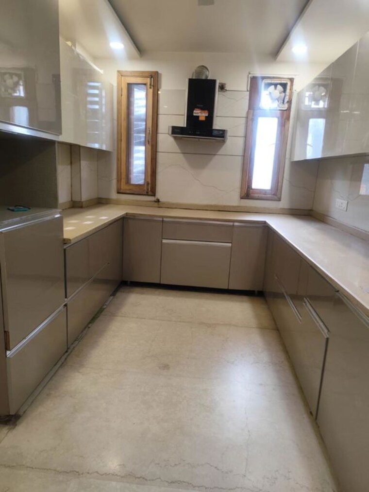 Kitchen, kibithu-homes 3 Bedroom 2400 Sq.Ft. Apartment In Sector 47 Gurgaon 9806877