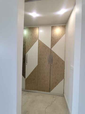 Furnished Amenities in 3 BHK Apartment at Kibithu Homes, Sector 47 – for Rent