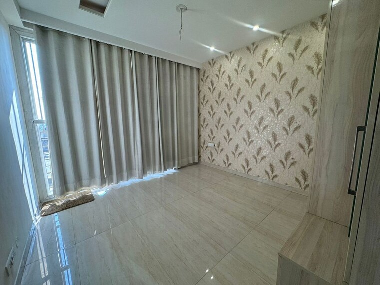 Balcony, prem-bansal-sapphire-court 3 Bedroom 1350 Sq.Ft. Builder Floor In Patiala Road Zirakpur 9806881