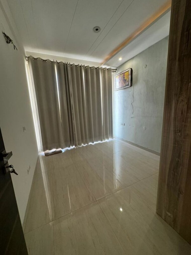 Bathroom, prem-bansal-sapphire-court 3 Bedroom 1350 Sq.Ft. Builder Floor In Patiala Road Zirakpur 9806881