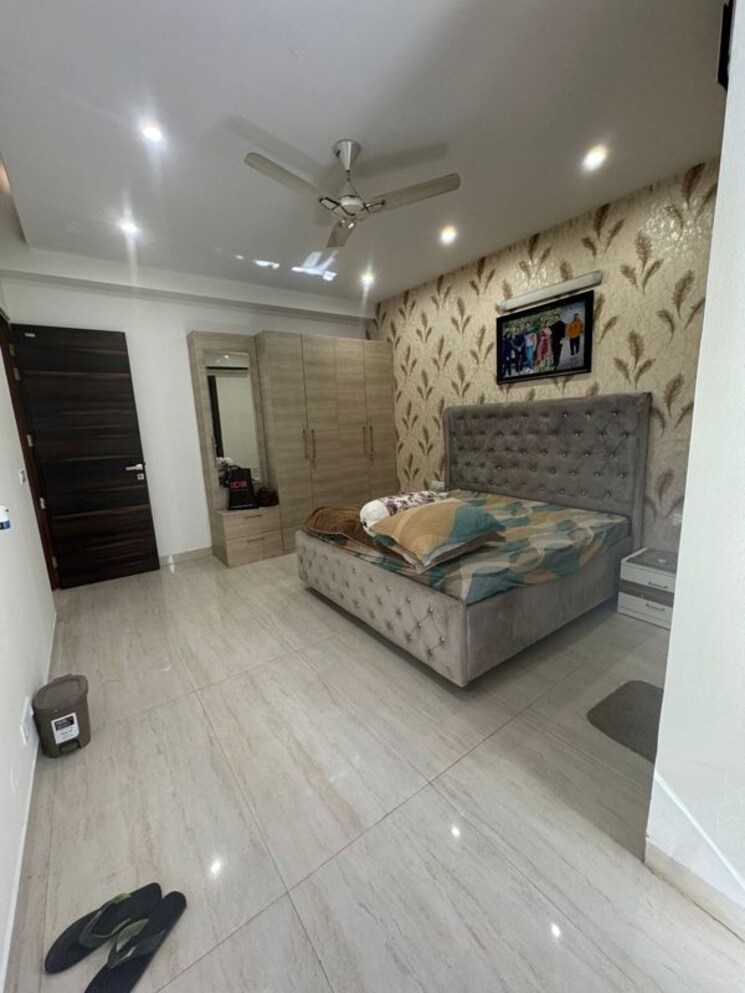 Bedroom, prem-bansal-sapphire-court 3 Bedroom 1350 Sq.Ft. Builder Floor In Patiala Road Zirakpur 9806881