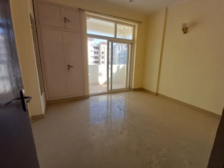 Room, panchsheel-greens-ii 2 Bedroom 915 Sq.Ft. Apartment In Sector 16 Greater Noida Greater Noida 9806892