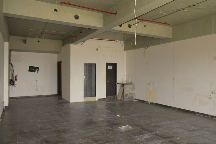 undefined, hn-safal-mondeal-square Commercial Office Space 1258 Sq.Ft. In Prahlad Nagar Ahmedabad 9806896