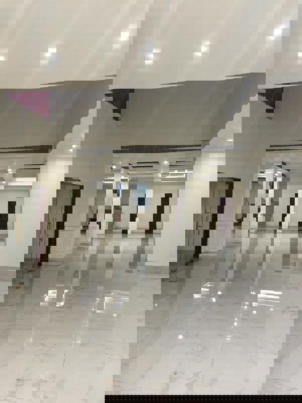 Office Space For Sale in New Friends Colony