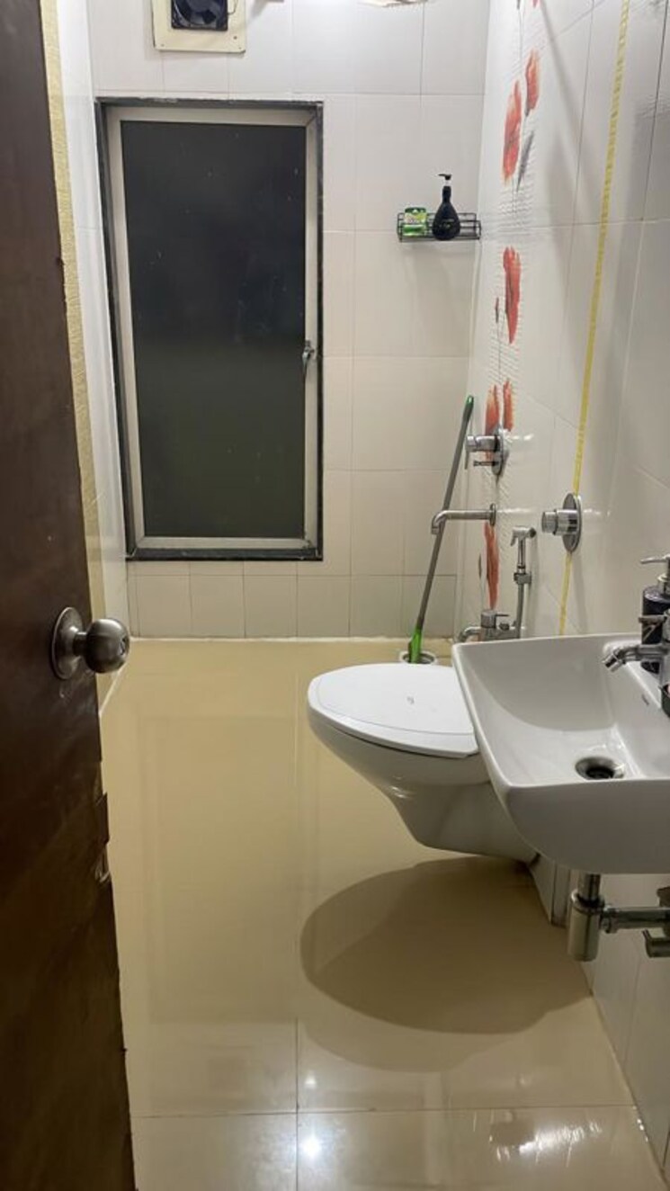 Team Area, wadala east 3 Bedroom 1250 Sq.Ft. Apartment In Wadala East Mumbai 9806899