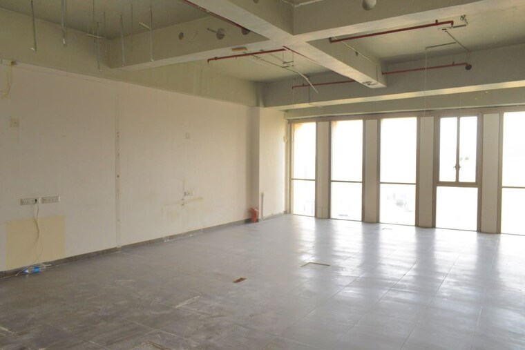 Room, hn-safal-mondeal-square Commercial Office Space 1258 Sq.Ft. In Prahlad Nagar Ahmedabad 9806946