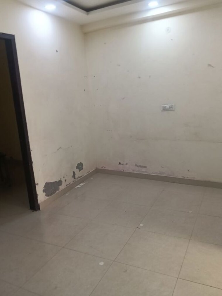 Room, burari 2.5 Bedroom 454 Sq.Ft. Builder Floor In Burari Delhi 9806914