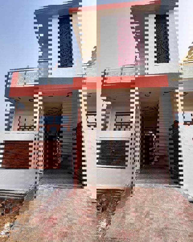 2 BHK + Pooja Room,Servant Room,Study Room Independent House For Sale in Gomti Nagar