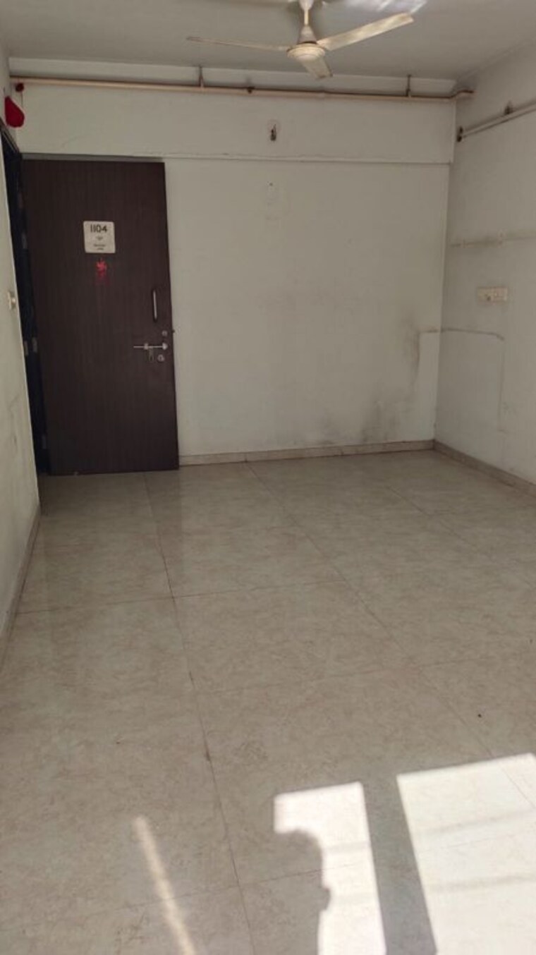 Room, lodha-palava-city-central-park 1.5 Bedroom 546 Sq.Ft. Apartment In Dombivli East Thane 9806947