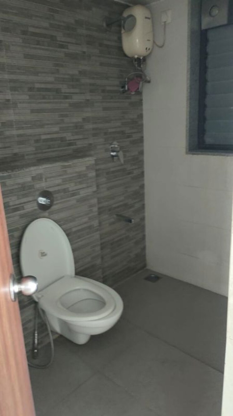 Bathroom, lodha-palava-city-central-park 1.5 Bedroom 546 Sq.Ft. Apartment In Dombivli East Thane 9806947