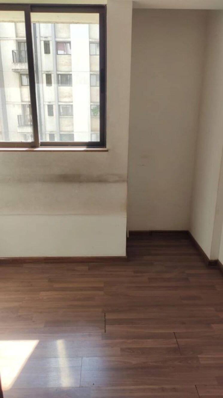 Room, lodha-palava-city-central-park 1.5 Bedroom 546 Sq.Ft. Apartment In Dombivli East Thane 9806947