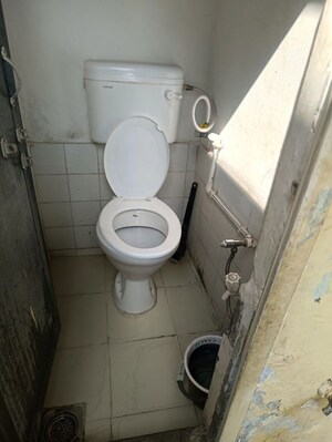 Bathroom in 1 BHK Villa at Nehrunagar – for Rent