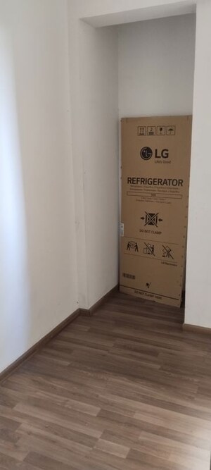 Furnished Amenities in 1.5 BHK Apartment at Lodha Lakeshore Greens, Dombivli East – for Rent