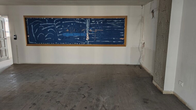  Parking, hn-safal-mondeal-square Commercial Office Space 2208 Sq.Ft. In Prahlad Nagar Ahmedabad 9807061