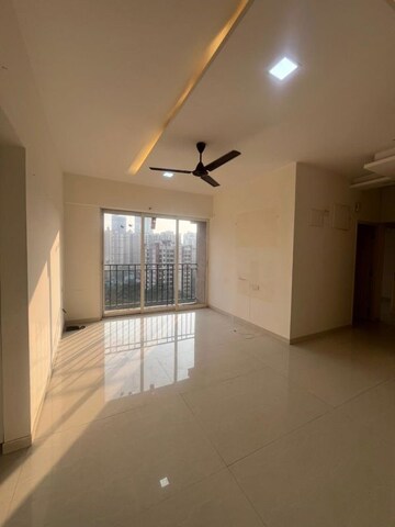1 BHK Apartment For Rent in Cosmos Empress Park, Ghodbunder Road