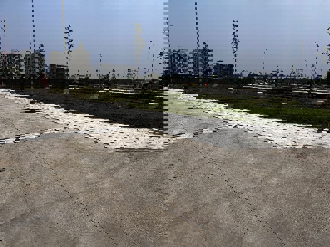 Plot For Sale in Tarodi