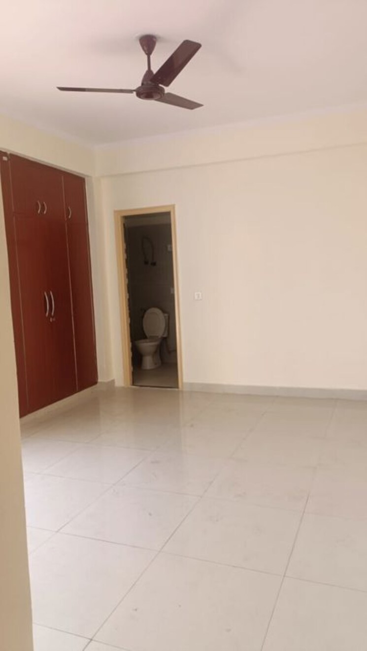 Room, maxblis-white-house 3 Bedroom 1390 Sq.Ft. Apartment In Sector 75 Noida 9807136