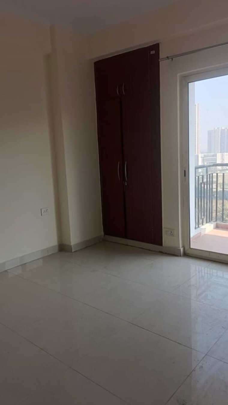 Room, maxblis-white-house 3 Bedroom 1390 Sq.Ft. Apartment In Sector 75 Noida 9807136