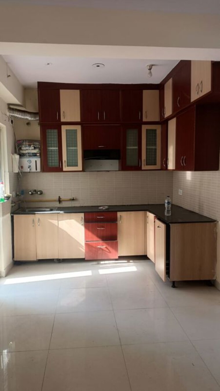 Kitchen, maxblis-white-house 3 Bedroom 1390 Sq.Ft. Apartment In Sector 75 Noida 9807136