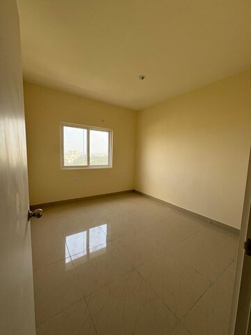 Room in 1 BHK Apartment at TVS Emerald Jardin, Singasandra – for Sale